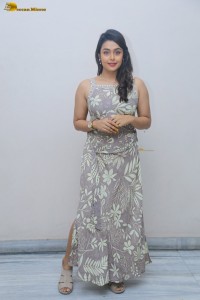 heroine mokksha cute photoshoot