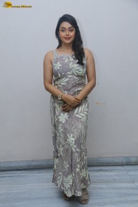 heroine mokksha cute photoshoot