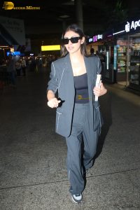actress Mouni Roy spotted at mumbai airport