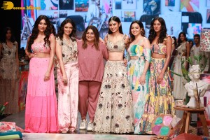 Mouni Roy walks the ramp at Lakme Fashion Week 2022