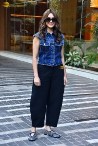 actress mrunal thakur cute in blue top and black pants