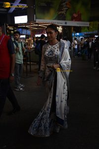 actress Mrunal Thakur pretty in a salwar dress