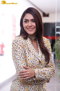 Indian Actress Mrunal Thakur photoshoot