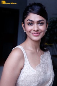 Mrunal-Thakur-34