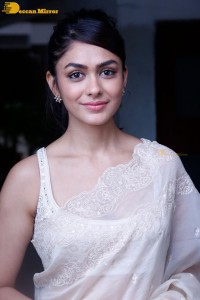 Mrunal Thakur Picture Gallery 6