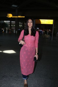 Mrunal Thakur spotted at the Airport