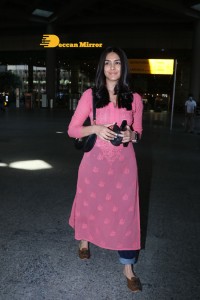 Mrunal Thakur spotted at the Airport