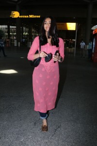 Mrunal Thakur spotted at the Airport