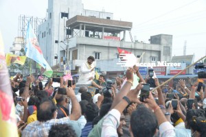 Nandamuri Balakrishna and Boyapati Srinu offer prayers at Pedakakani temple and fans throng to see them outside