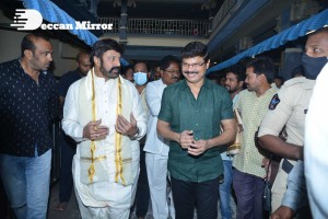 Balakrishna Nandamuri and Boyapati Srinu in Vijayawada to pray at the Temple for Akhanda movie success. Fans throng to see them.
