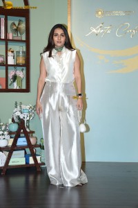 NMACC Arts Cafe Preview Night attended by Janhvi Kapoor, Khushi Kapoor, SRK, Suhana Khan, Ananya Panday, Shanaya Kapoor, and others