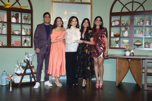 NMACC Arts Cafe Preview Night attended by Janhvi Kapoor, Khushi Kapoor, SRK, Suhana Khan, Ananya Panday, Shanaya Kapoor, and others