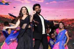 Naa Saami Ranga Pre-Release Function attended by Nagarjuna, Allari Naresh, Ashika Ranganath, Mirnaa Menon, and Rukshar Dhillon