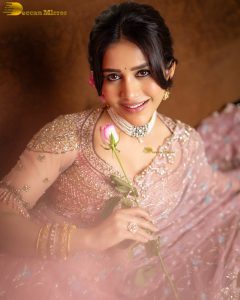 actress nabha natesh gorgeous in a pink saree