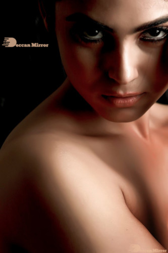 Telugu Actress Naina Ganguly hot photoshoot