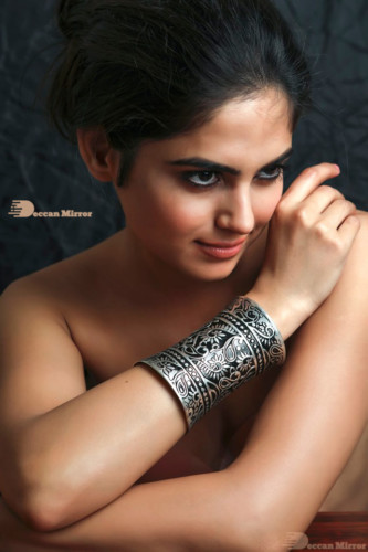 Telugu Actress Naina Ganguly hot photoshoot