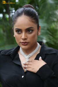 actress nandita swetha hot looks in a black dress