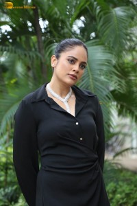 actress nandita swetha hot looks in a black dress