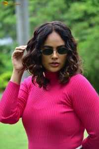 actress nandita swetha in a pink top photoshoot