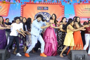 Narayana & Co Pre-Release Function attended by Sudhakar Komakula, Arati Podi, Yamini Bandaru, and Pooja Kiran