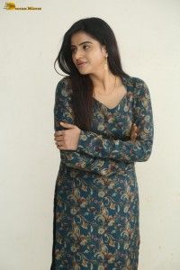 actress Naveena Reddy cute in a salwar