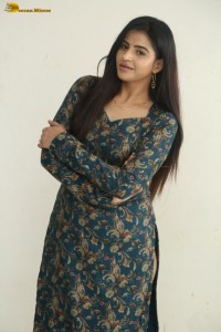 actress Naveena Reddy cute in a salwar