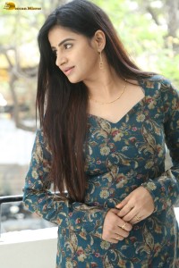 actress Naveena Reddy cute in a salwar