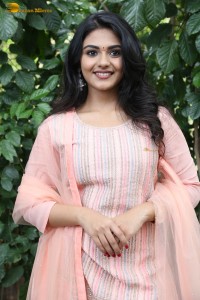 Indian actress nayan sarika cute in a pink salwar dress