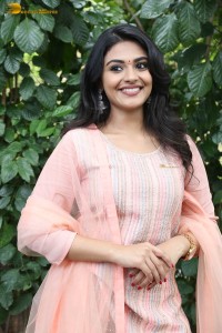 Indian actress nayan sarika cute in a pink salwar dress