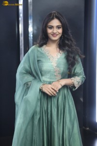 actress Nayan Sarika beautiful looks in a green dress