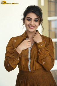 actress nayan sarika gorgeous in brown skirt and shirt