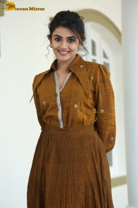 actress nayan sarika gorgeous in brown skirt and shirt