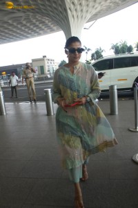 Indian actress Nayanthara spotted in a salwar dress at mumbai airport