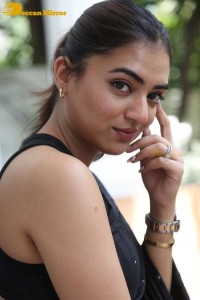 Telugu Actress Nazriya Nazim in a Black Saree