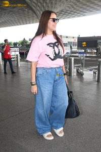 actress Neha Dhupia cute in a pink top