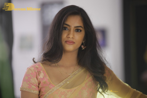 Telugu Actress Neha Krishna 