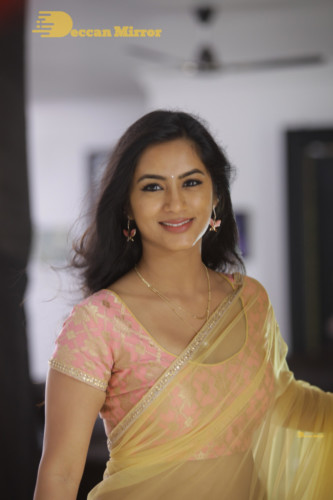 Telugu Actress Neha Krishna 