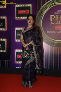 News18 Showsha Reel Awards attended by Madhuri Dixit, Ananya Panday, Mahira Sharma, and others