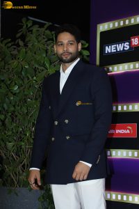 News18 Showsha Reel Awards attended by Madhuri Dixit, Ananya Panday, Mahira Sharma, and others