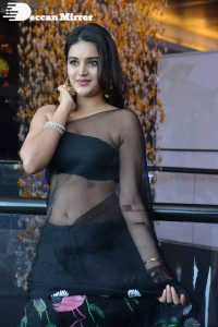 Nidhhi Agerwal in a Black Saree
