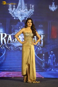 actress nidhi agarwal gorgeous in a gold color dress