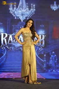 actress nidhi agarwal gorgeous in a gold color dress