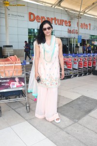 actress niharica raizada in a salwar kameez spotted at mumbai airport