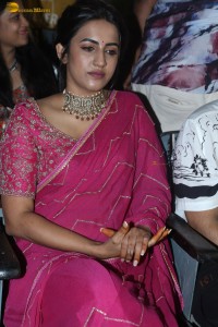 actress and producer Niharika Konidela beautiful in a pink saree