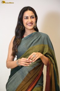 actress and producer Niharika Konidela cute in a dark green saree