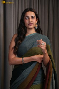 actress and producer Niharika Konidela cute in a dark green saree