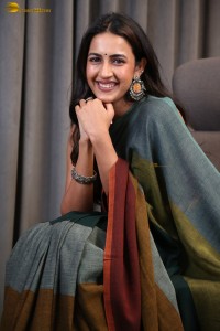 actress and producer Niharika Konidela cute in a dark green saree