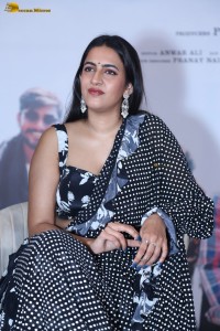 tollywood actress and producer Niharika Konidela cute in a black and white saree