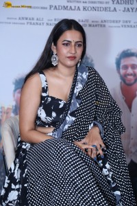 tollywood actress and producer Niharika Konidela cute in a black and white saree