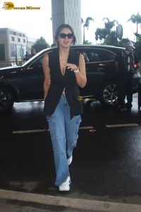 actress Nikita Dutta chic look at mumbai airport